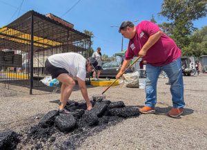 Infraestructura y Dignidad Comunitaria: Samuel Delgado Cedillo Encabeza Labores de Pavimentación en Cuautitlán Izcalli
